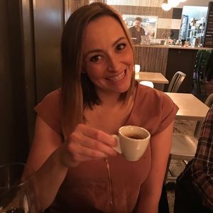 Meet your Posher, Laurie